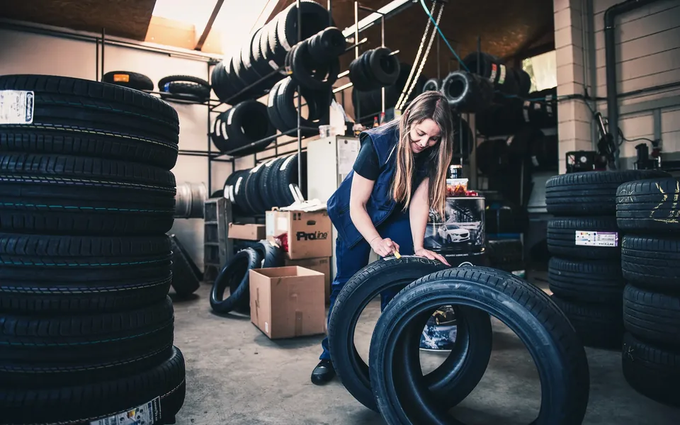 Automotive & Motorsport
